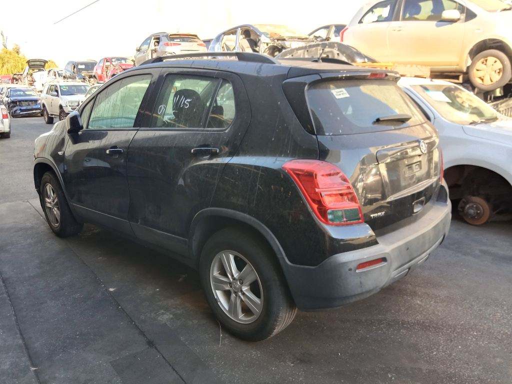 P5395 - Holden Trax 2016 Black Wrecking - Image 13