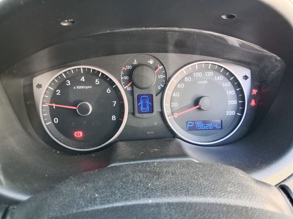 P5398 - Hyundai i20 2014 White Wrecking - Image 8