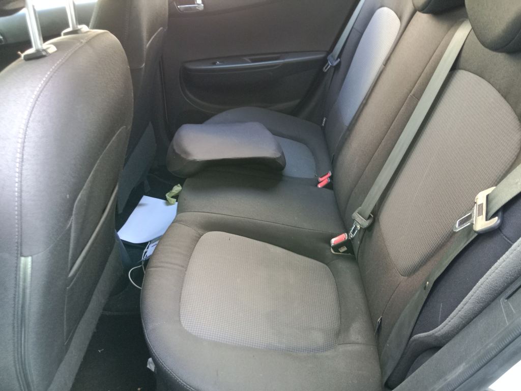 P5398 - Hyundai i20 2014 White Wrecking - Image 10