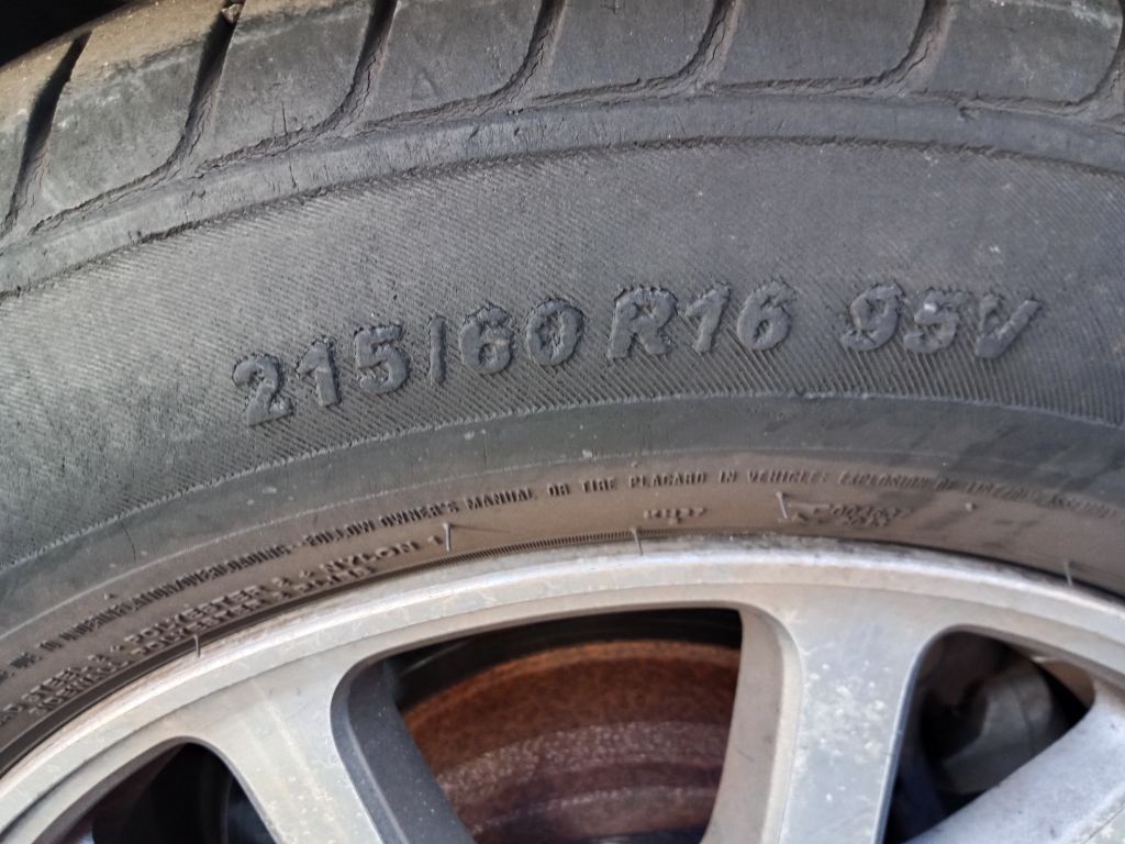 P5423 - Honda Odyssey 2007 Grey Wrecking - Image 8