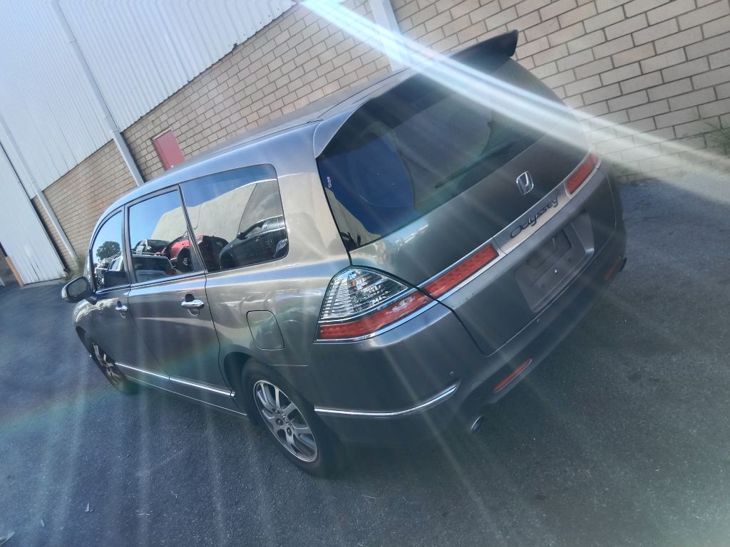 P5423 - Honda Odyssey 2007 Grey Wrecking - Image 11