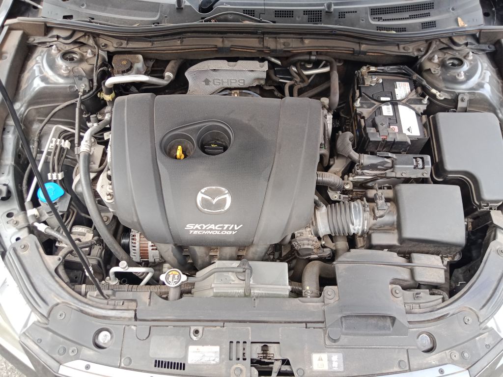 P5432 - Mazda 3 2017 Grey Wrecking - Image 2