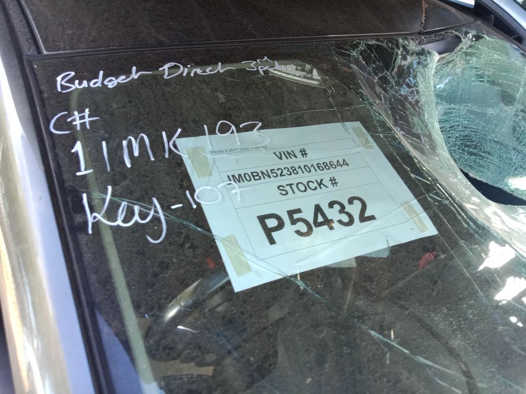 P5432 - Mazda 3 2017 Grey Wrecking - Image 11