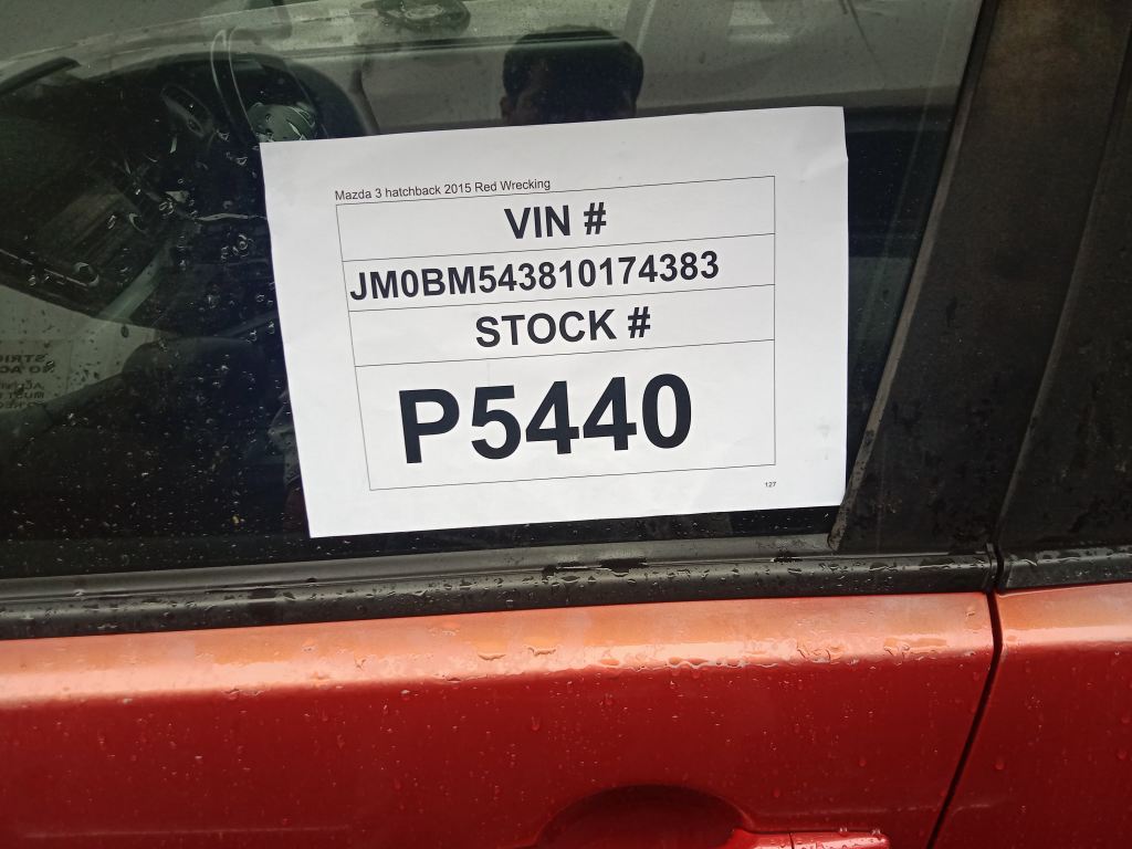 P5440 - Mazda 3 hatchback 2015 Red Wrecking - Image 10