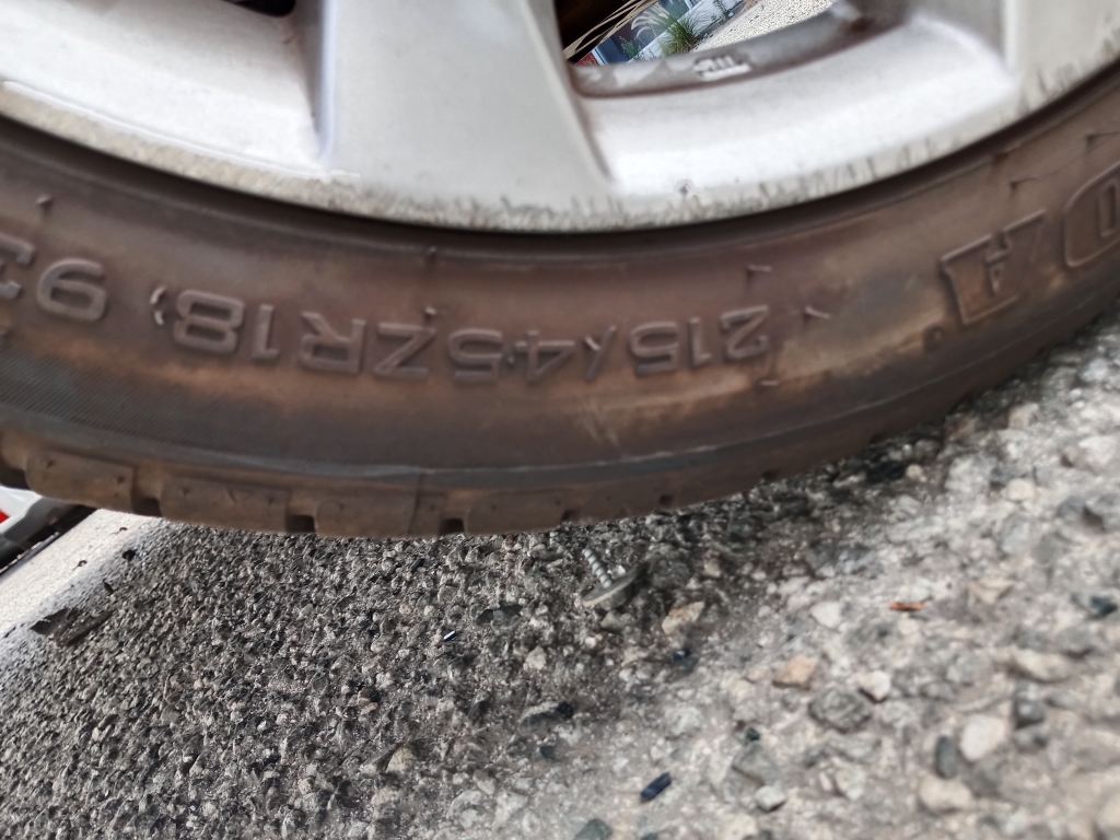 P5440 - Mazda 3 hatchback 2015 Red Wrecking - Image 11