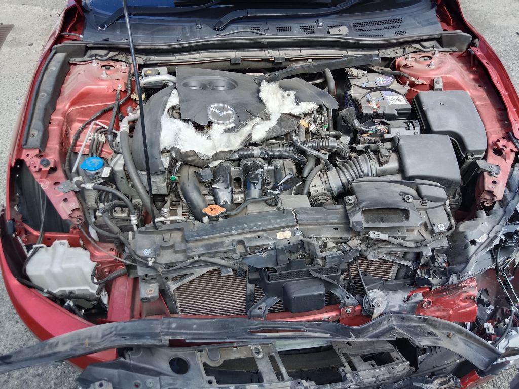 P5440 - Mazda 3 hatchback 2015 Red Wrecking - Image 16