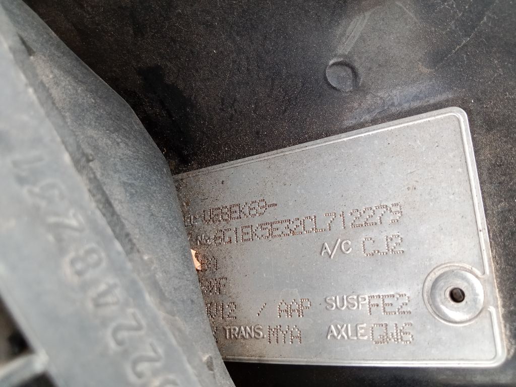 P5449 - Holden Commodore 2013 SV6 Z-Series Black Wrecking - Image 3