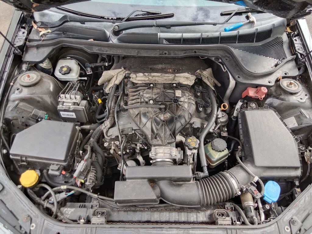 P5449 - Holden Commodore 2013 SV6 Z-Series Black Wrecking - Image 4