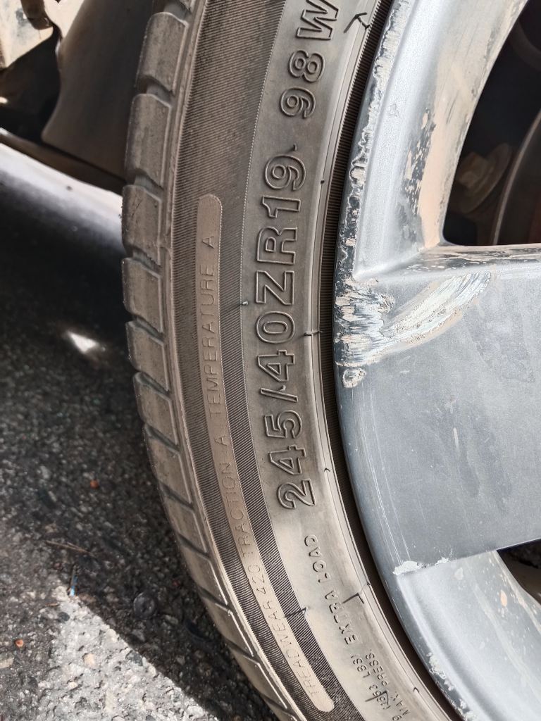 P5449 - Holden Commodore 2013 SV6 Z-Series Black Wrecking - Image 11