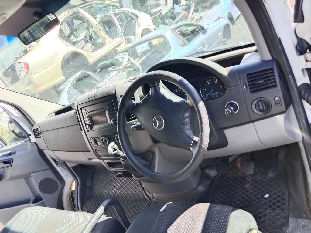 P5475 - Mercedes-Benz Sprinter 2013 White Wrecking - Image 4