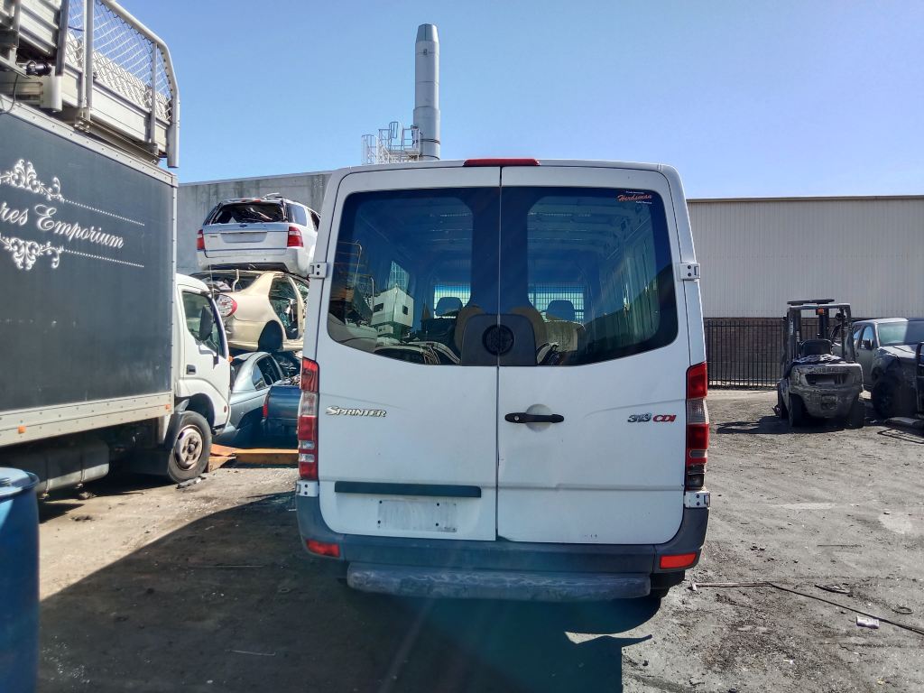 P5475 - Mercedes-Benz Sprinter 2013 White Wrecking - Image 13