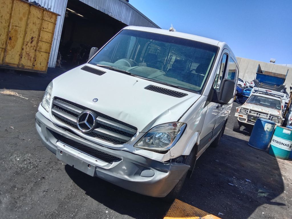 P5475 - Mercedes-Benz Sprinter 2013 White Wrecking - Image 16