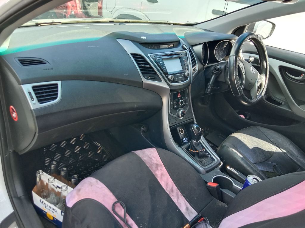 P5496 - Hyundai Elantra 2014 White Wrecking - Image 9