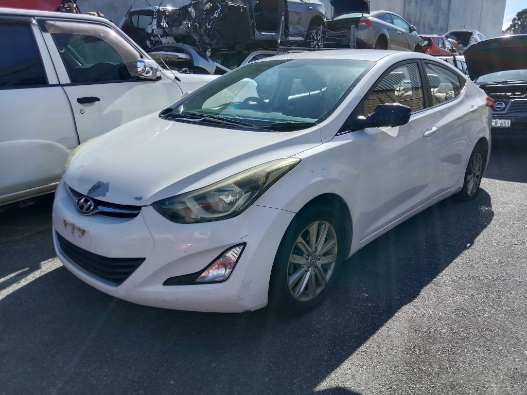 P5496 - Hyundai Elantra 2014 White Wrecking - Image 16