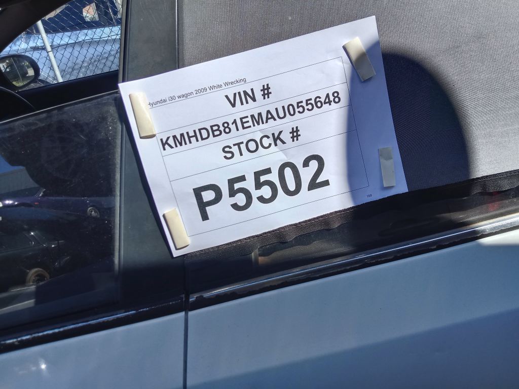 P5502 - Hyundai i30 wagon 2009 White Wrecking - Image 13