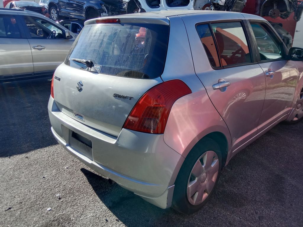 P5509 - Suzuki Swift 2005 Silver Wrecking - Image 12