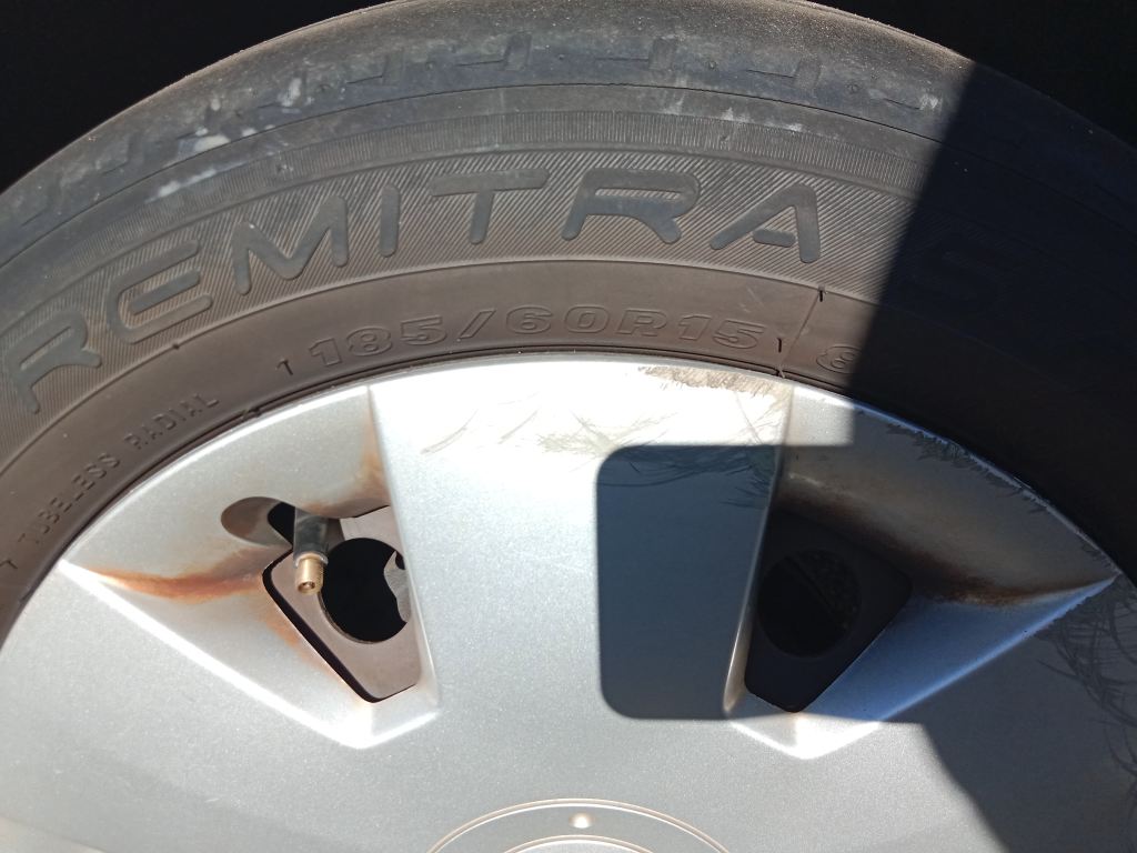 P5509 - Suzuki Swift 2005 Silver Wrecking - Image 14