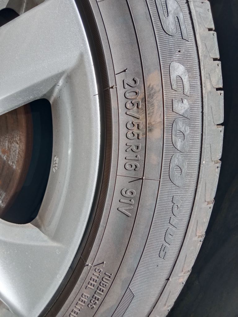 P5511 - Toyota corolla 2020 Silver Wrecking - Image 14