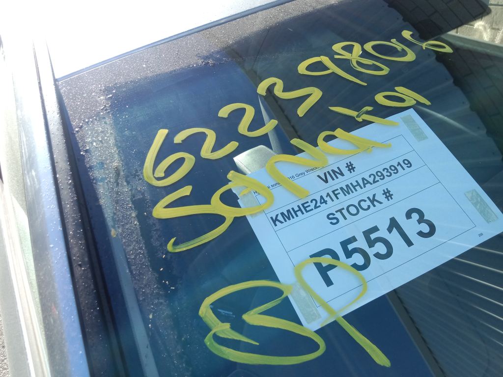 P5513 - Hyundai sonata 2016 Grey Wrecking - Image 2
