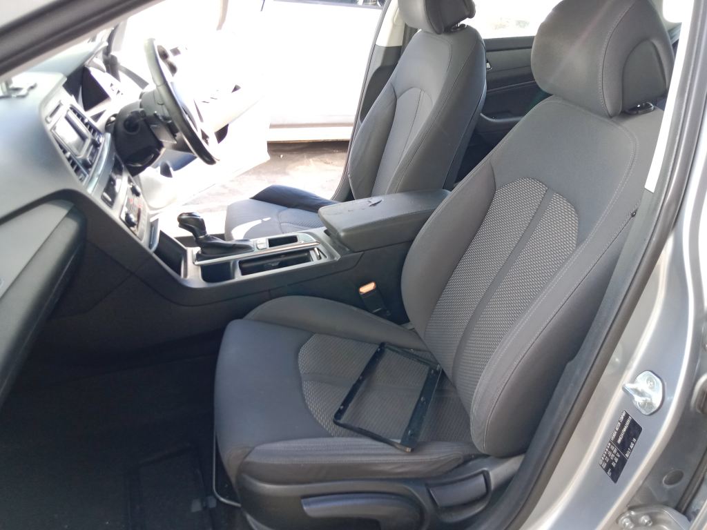 P5513 - Hyundai sonata 2016 Grey Wrecking - Image 4