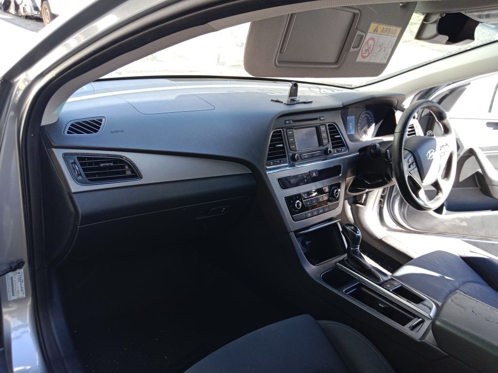 P5513 - Hyundai sonata 2016 Grey Wrecking - Image 6