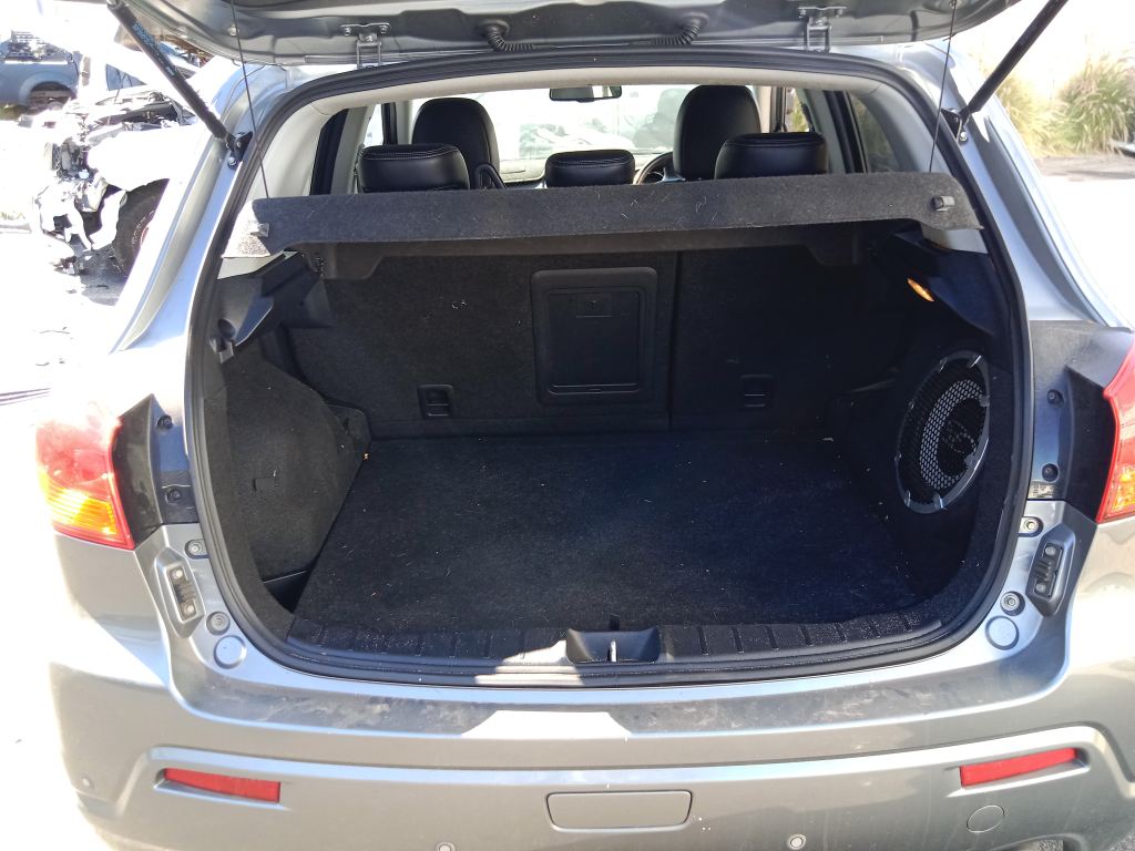 P5514 - Mitsubishi ASX 2012 Grey Wrecking - Image 11