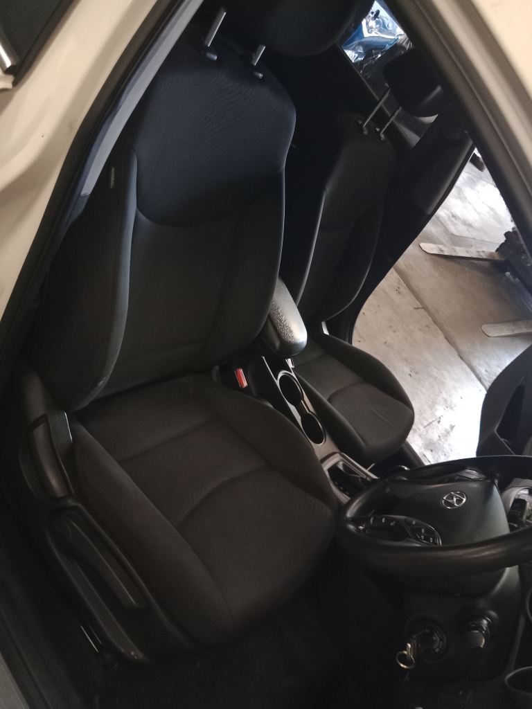 P5519 - Hyundai Elantra 2015 White Wrecking - Image 7
