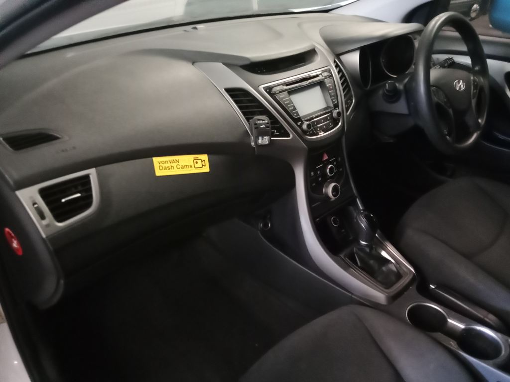 P5519 - Hyundai Elantra 2015 White Wrecking - Image 8