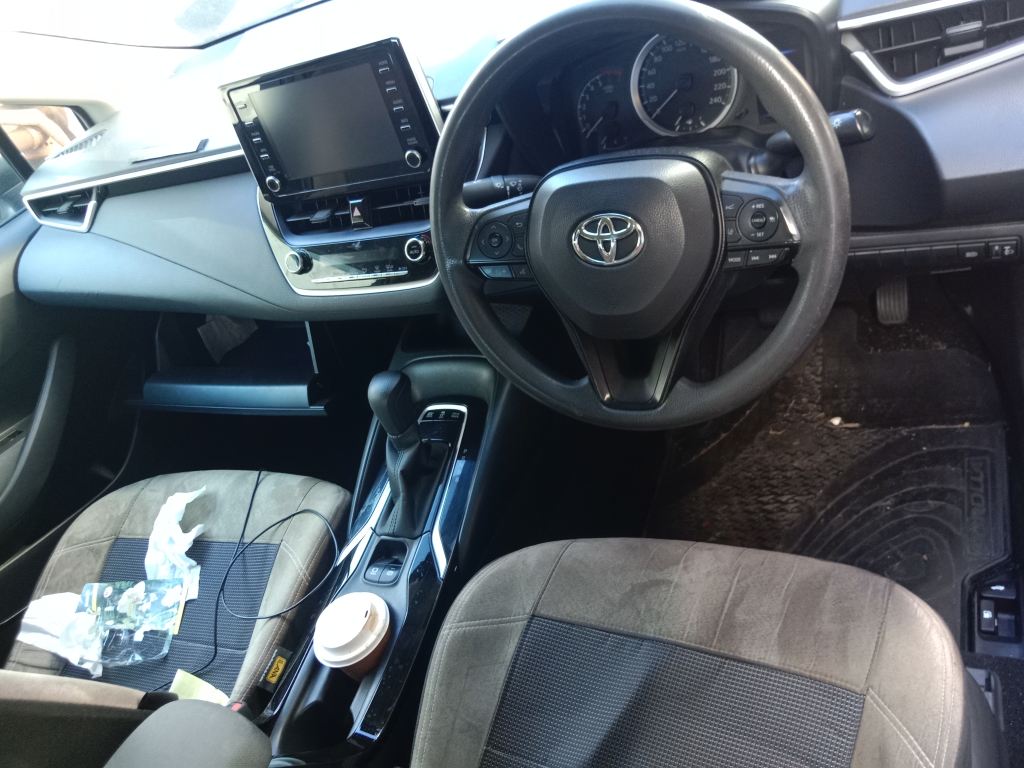P5521 - Toyota corolla hybrid 2019 Silver Wrecking - Image 4