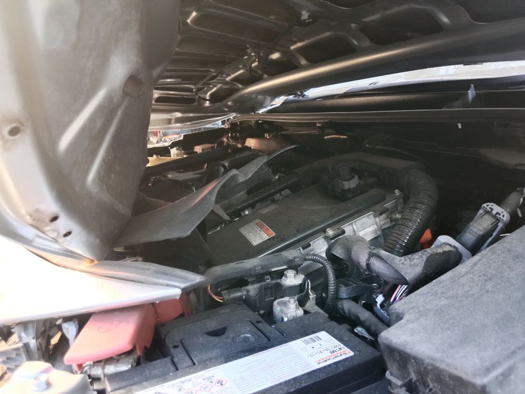 P5521 - Toyota corolla hybrid 2019 Silver Wrecking - Image 10