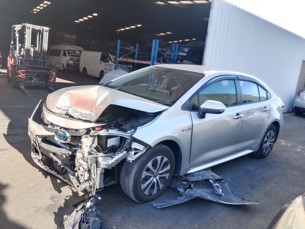 P5521 - Toyota corolla hybrid 2019 Silver Wrecking - Image 16