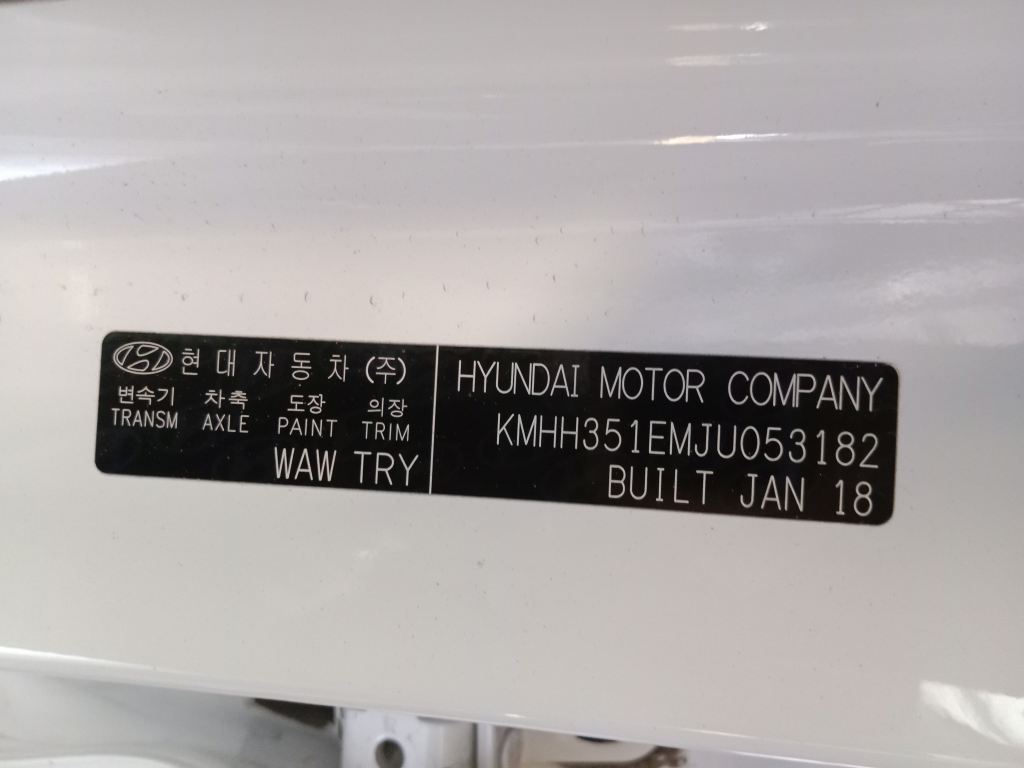 P5545 - Hyundai i30 2018 White Wrecking - Image 13