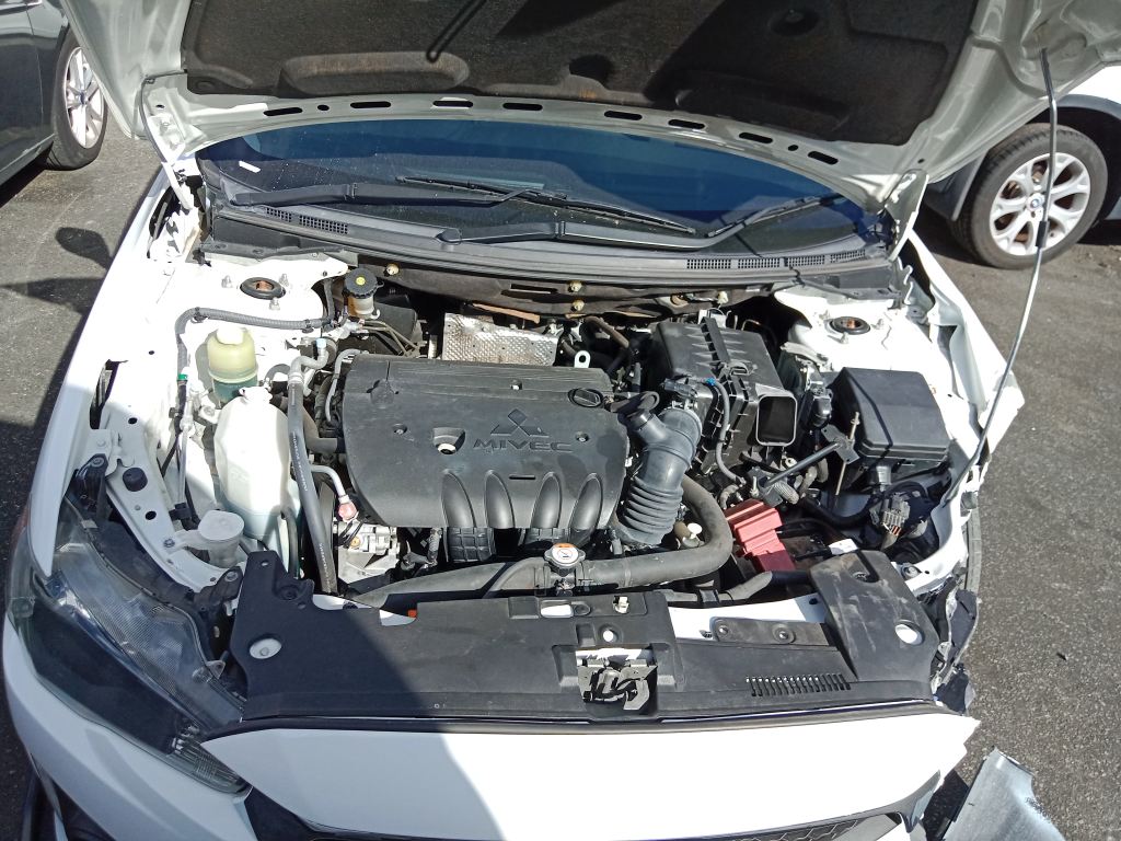 P5561 - Mitsubishi Lancer 2018 White Wrecking - Image 3