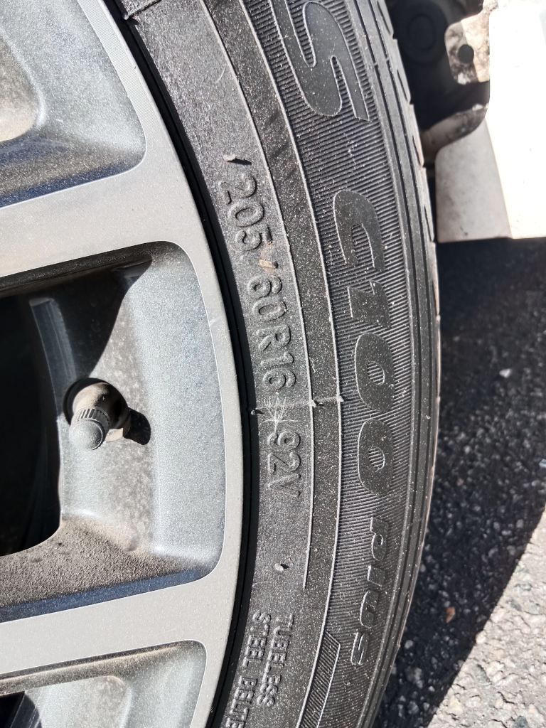 P5561 - Mitsubishi Lancer 2018 White Wrecking - Image 14