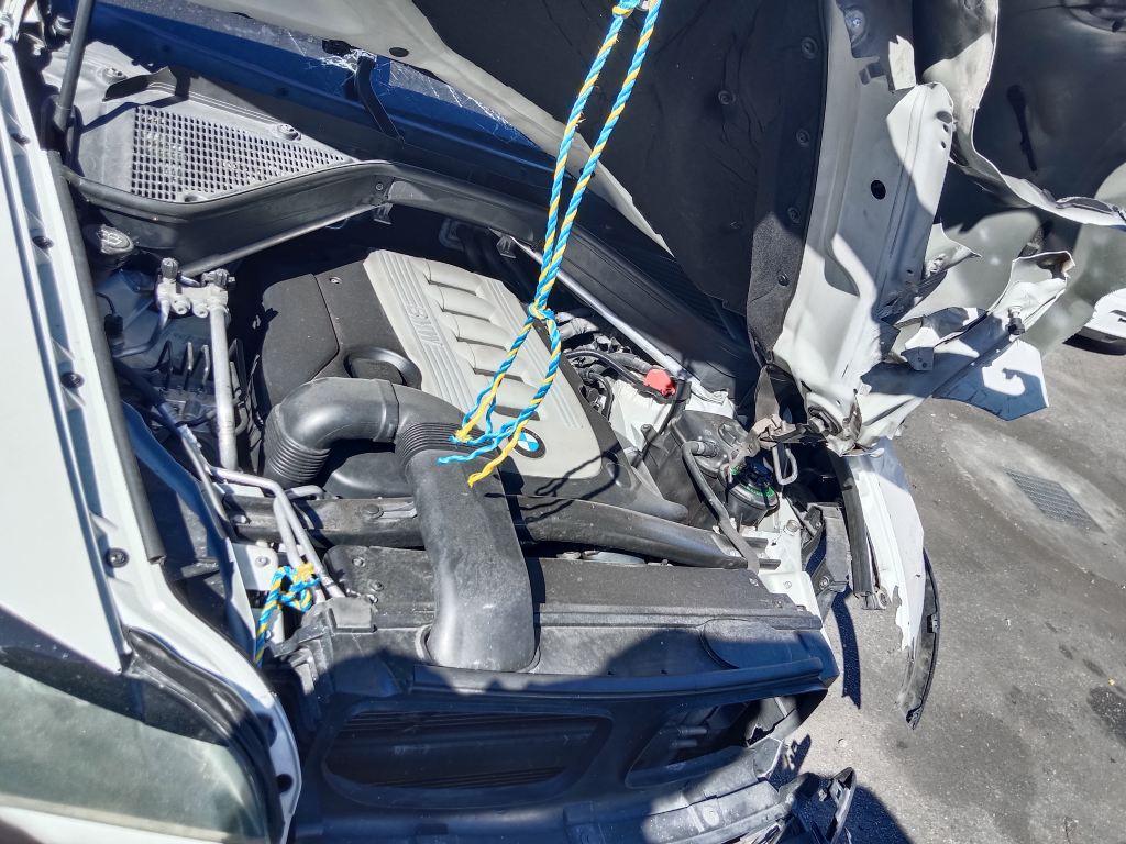 P5565 - BMW E70 X5 2008 White Wrecking - Image 16