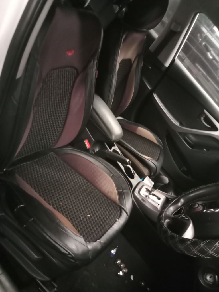 P5571 - Hyundai Elantra 2011 White Wrecking - Image 3