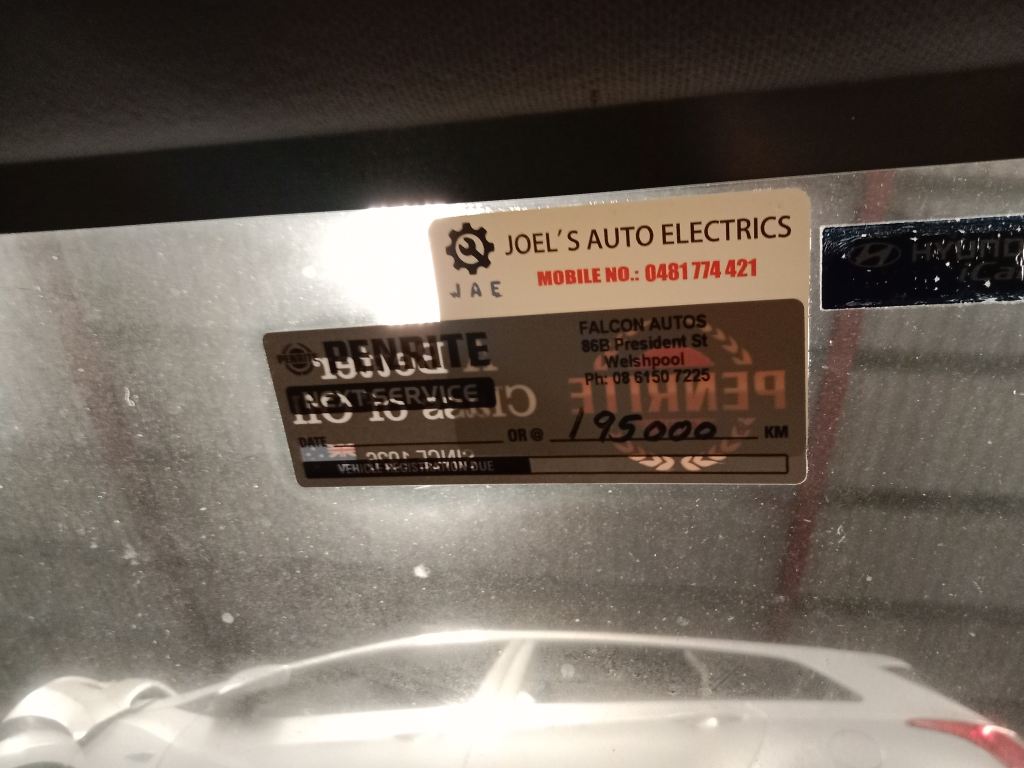 P5571 - Hyundai Elantra 2011 White Wrecking - Image 5