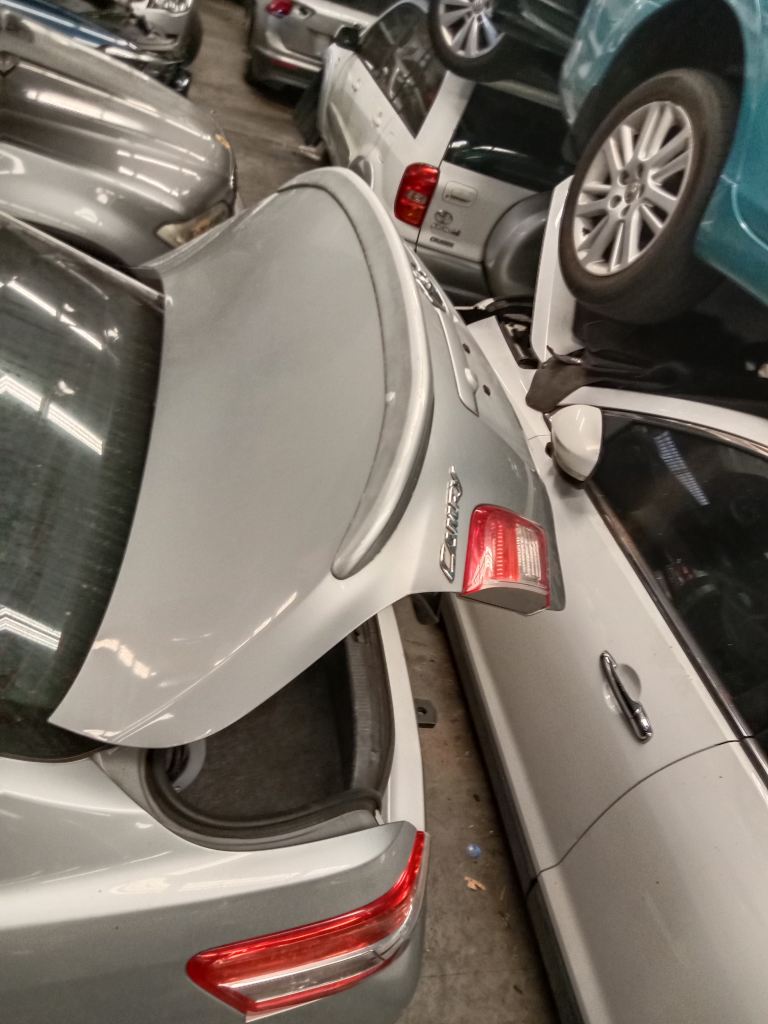 P5572 - Toyota Camry 2009 Silver Wrecking - Image 9