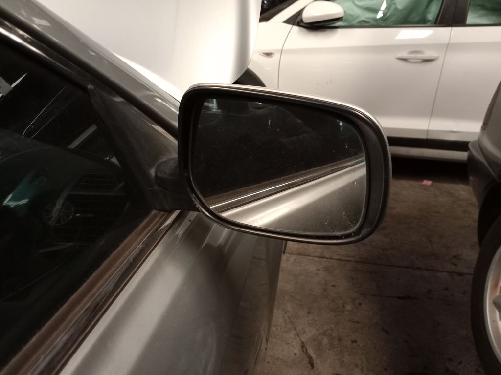 P5572 - Toyota Camry 2009 Silver Wrecking - Image 14