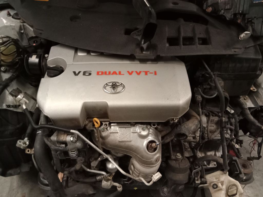 P5573 - Toyota Aurion 2006 Silver Wrecking - Image 3