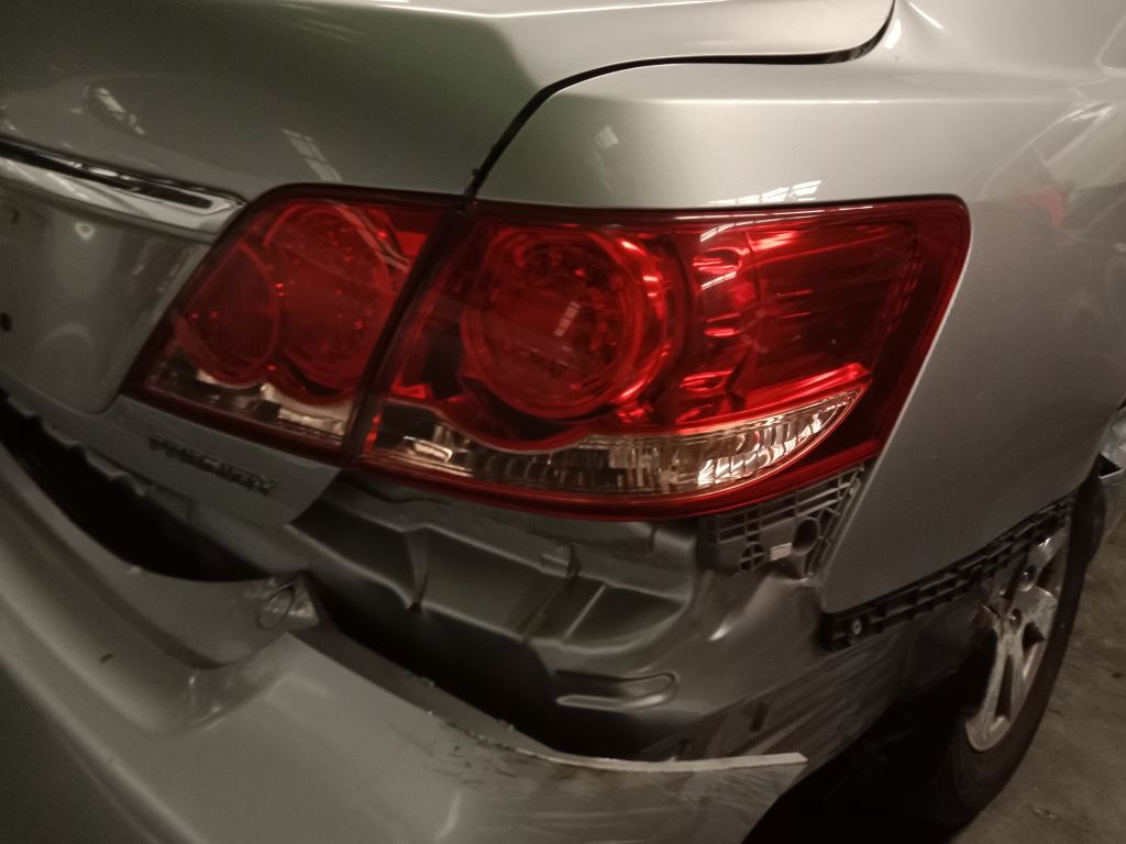 P5573 - Toyota Aurion 2006 Silver Wrecking - Image 8