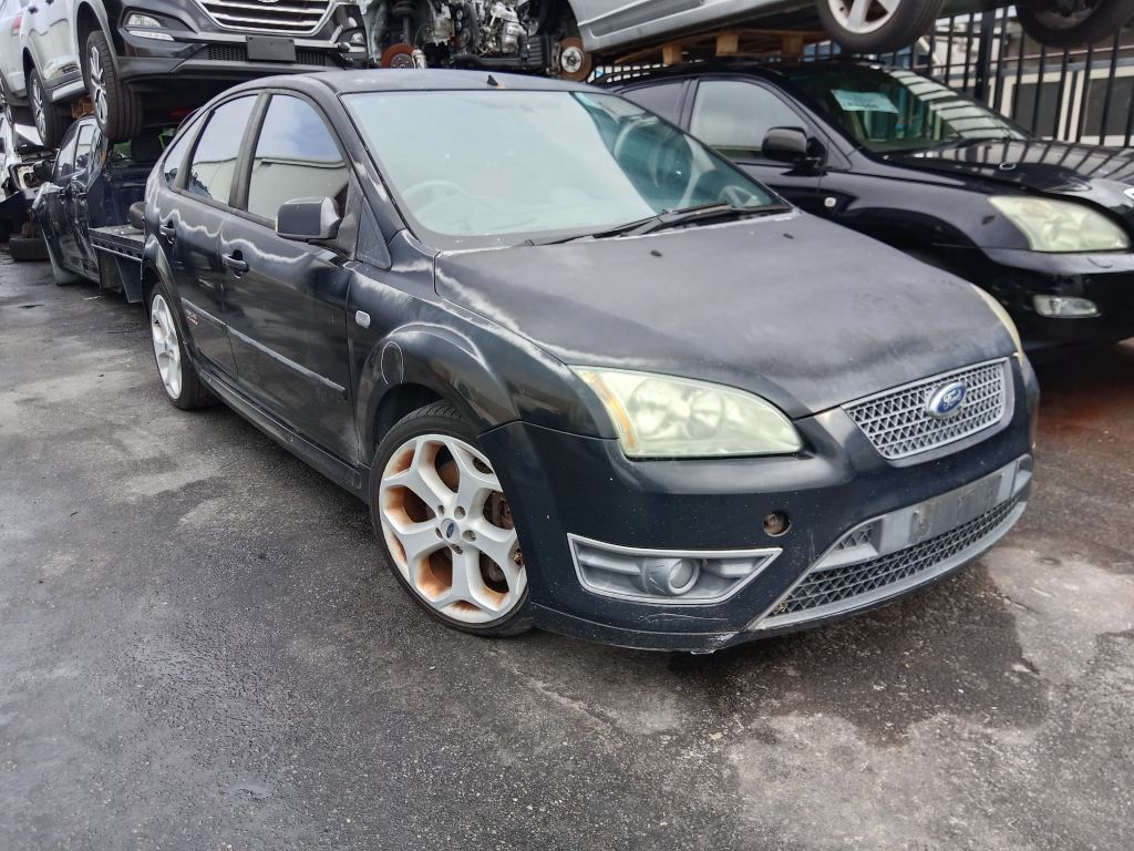 P5578 - Ford Focus 2006 Black Wrecking