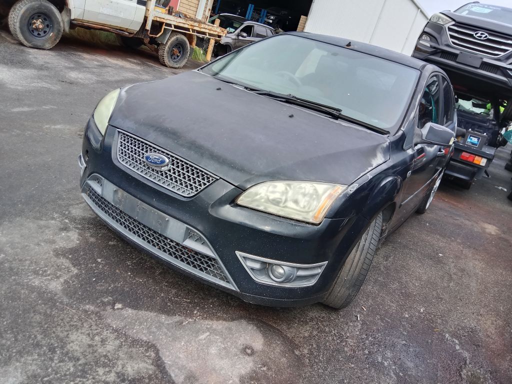P5578 - Ford Focus 2006 Black Wrecking - Image 16