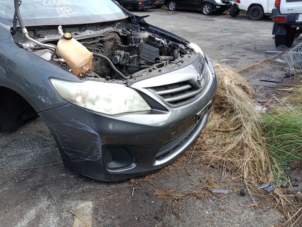 P5580 - Toyota corolla 2010 Grey Wrecking - Image 12