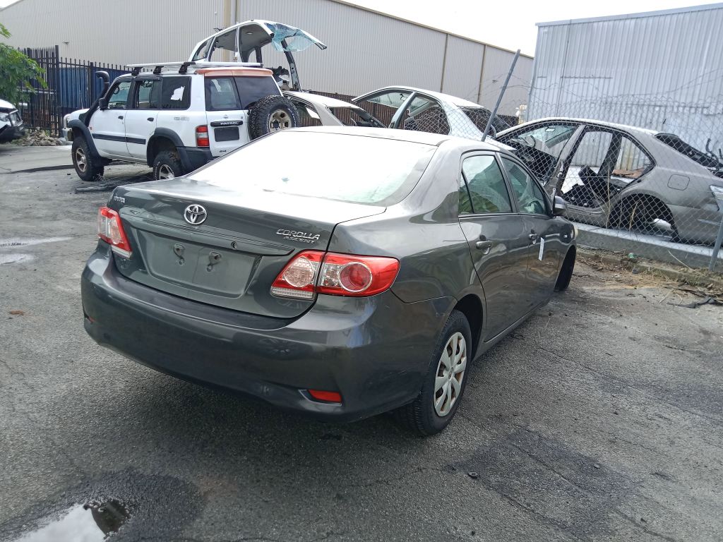 P5580 - Toyota corolla 2010 Grey Wrecking - Image 14