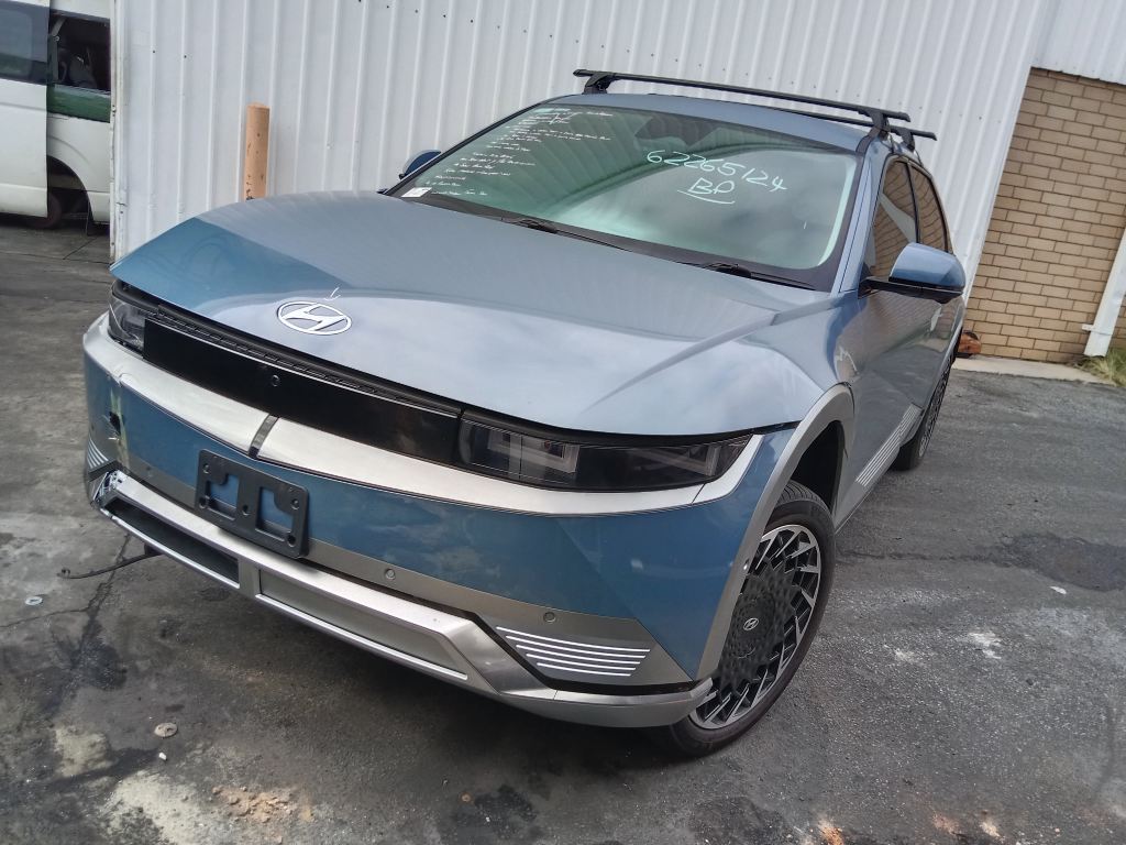P5584 - Hyundai ioniq 5 2022 Blue Wrecking