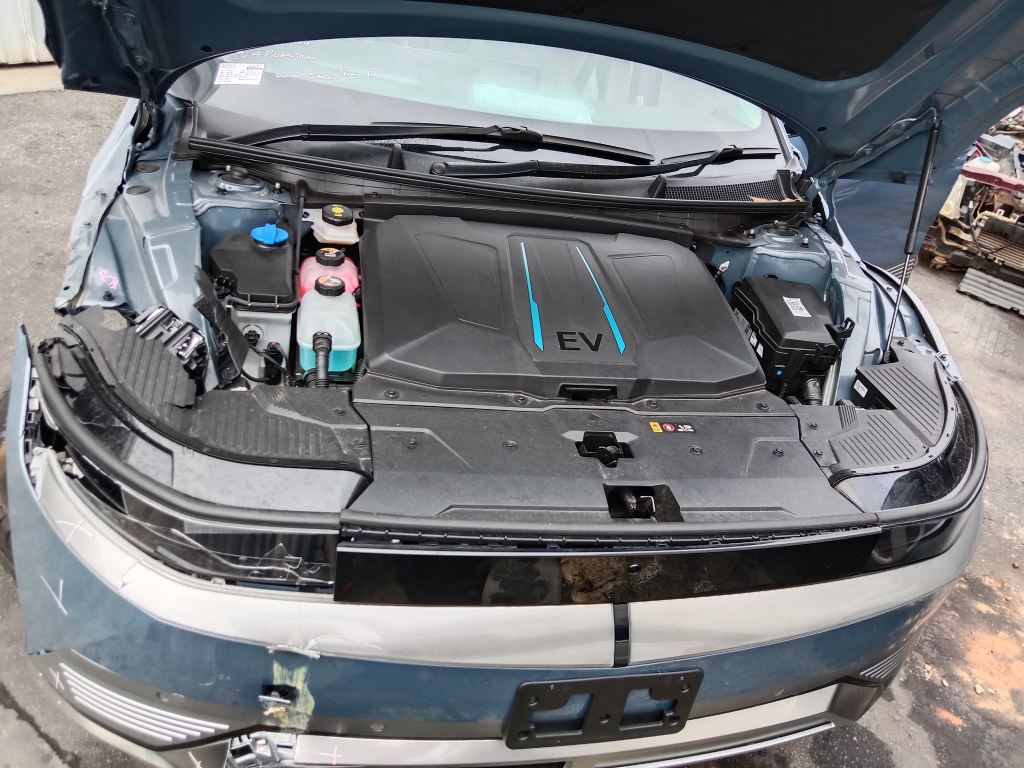 P5584 - Hyundai ioniq 5 2022 Blue Wrecking - Image 2