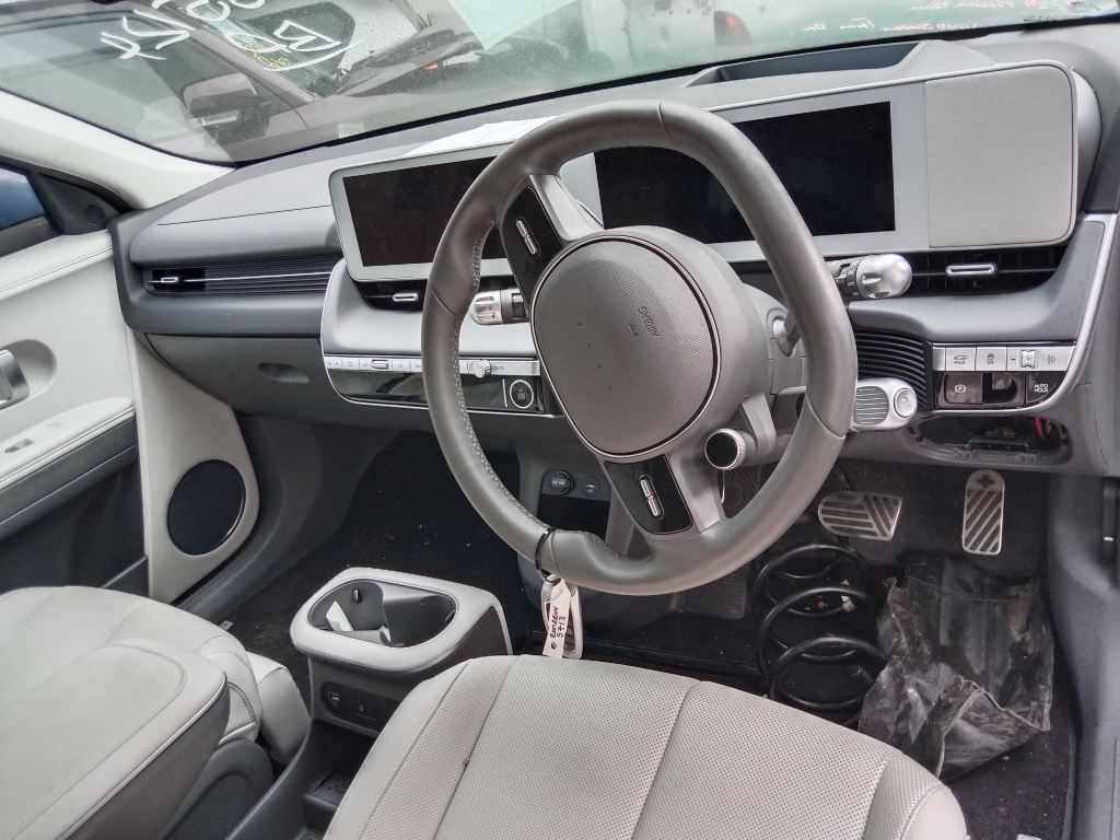 P5584 - Hyundai ioniq 5 2022 Blue Wrecking - Image 7