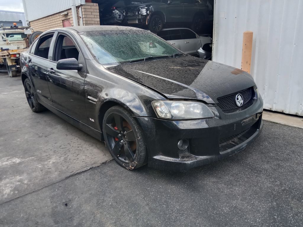 P5591 - Holden Commodore 2008 Black Wrecking - Image 16
