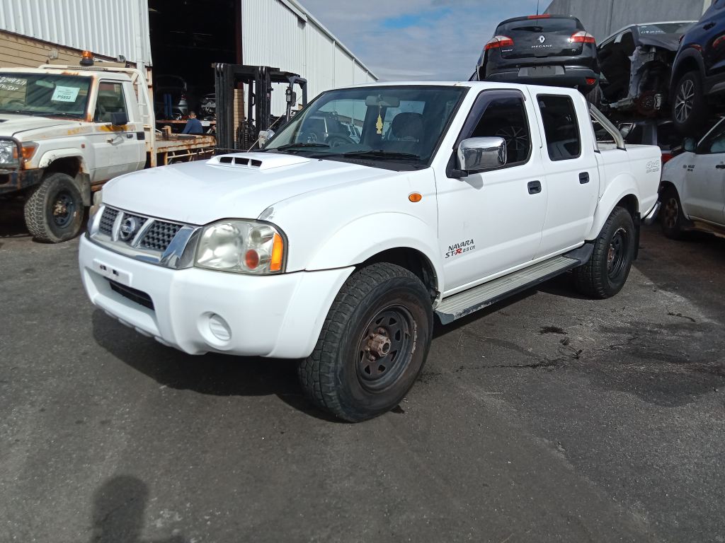 P5654 - Nissan Navara 2012 White Wrecking - Image 16